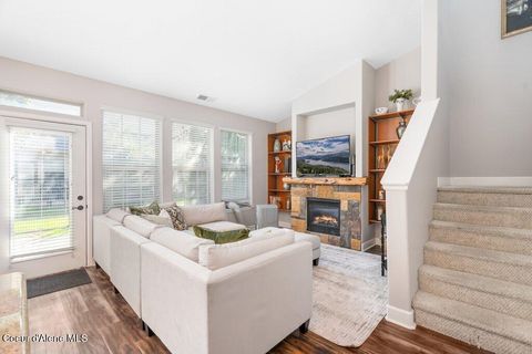 Photo of 1118 Willow Lake Lake, Coeur dAlene, ID 83815 (MLS # 25-11254)