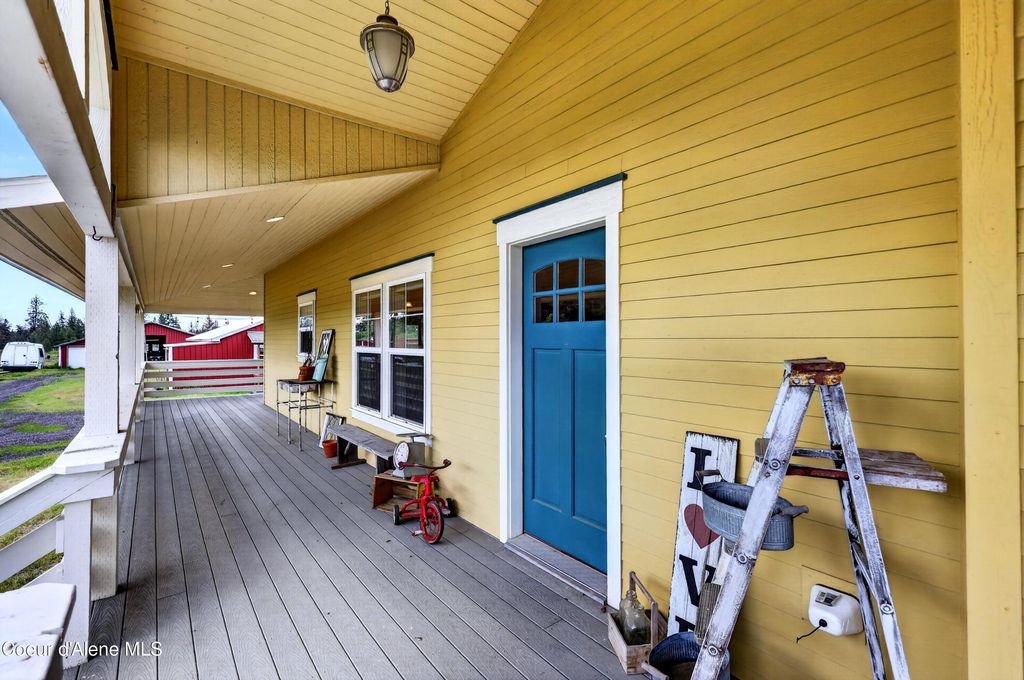 Photo of 14829 Burnett RD, Nine Mile, WA 99026 (MLS # 26-5118)