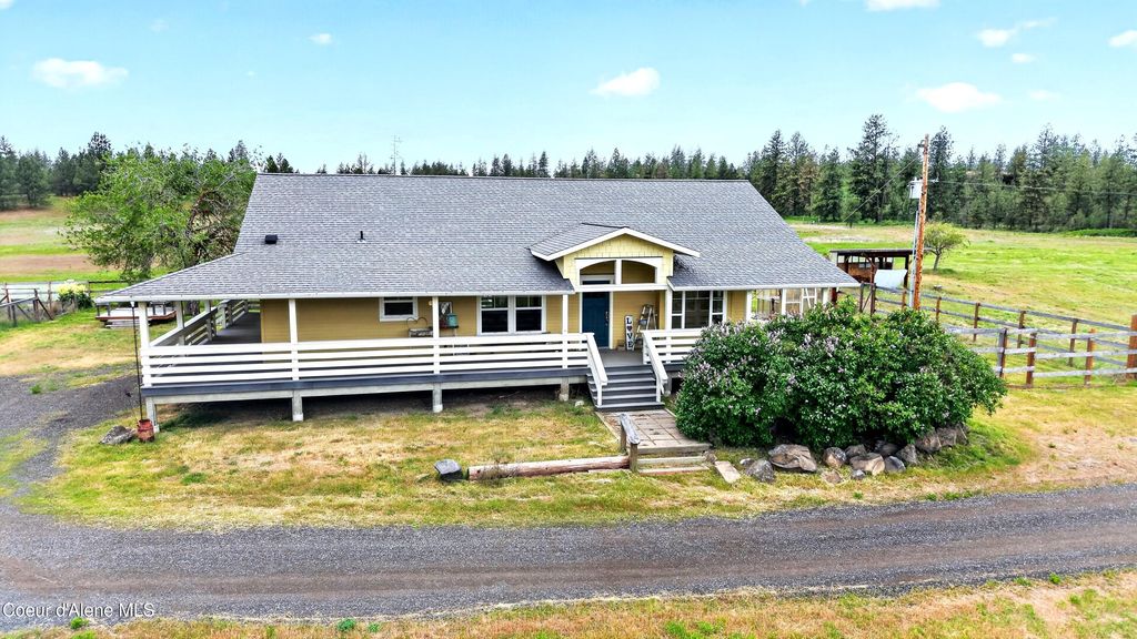 Photo of 14829 Burnett RD, Nine Mile, WA 99026 (MLS # 26-5118)