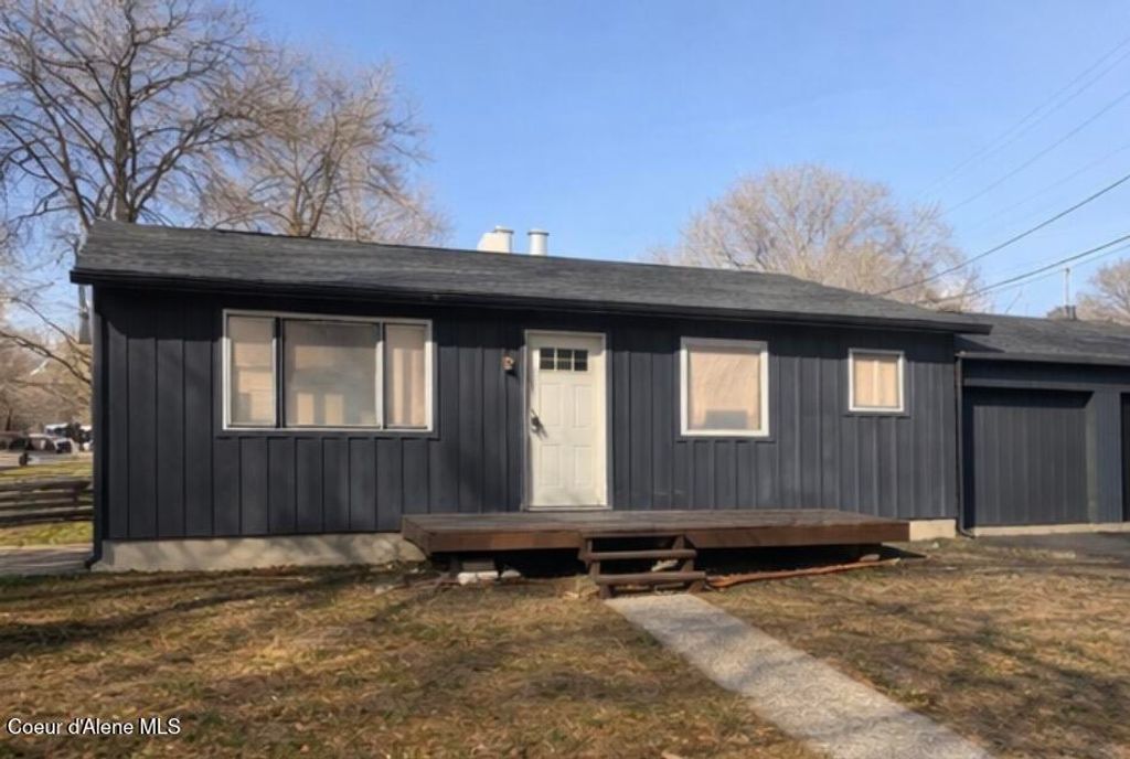 Photo of 201 21ST, Coeur dAlene, ID 83814 (MLS # 26-1810)