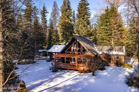 Photo of 608 Meadowlark Ln, Sandpoint, ID 83864 (MLS # 26-686)