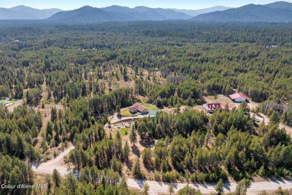 Photo of 34197 Hayden Dr, Spirit Lake, ID 83869 (MLS # 25-8745)