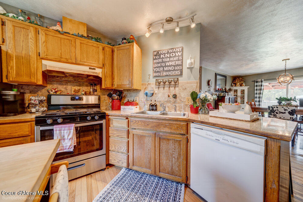 Rathdrum, Idaho 83858, United States, 3 Bedrooms Bedrooms, ,2 BathroomsBathrooms,Residential,Pending,49749