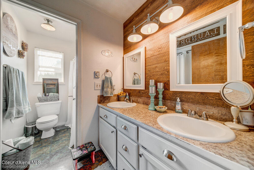 Rathdrum, Idaho 83858, United States, 3 Bedrooms Bedrooms, ,2 BathroomsBathrooms,Residential,Pending,49749