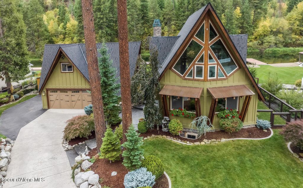 Photo of 6246 Ebbtide Dr, Coeur dAlene, ID 83814 (MLS # 25-11144)