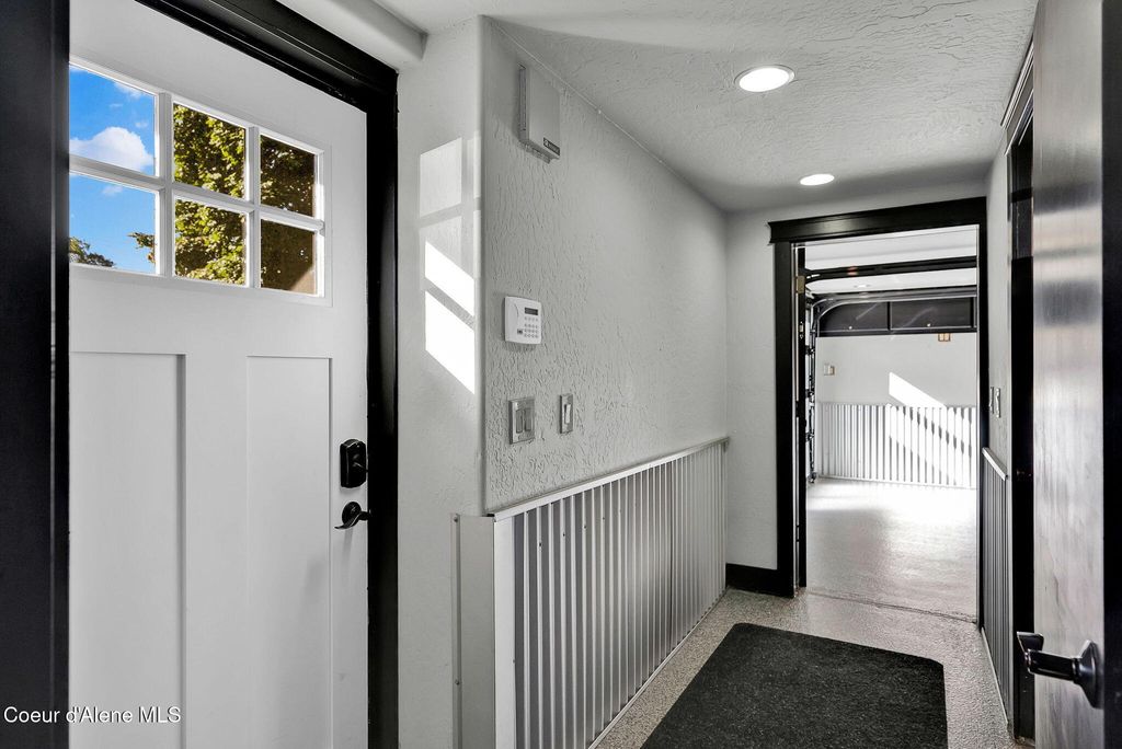 Photo of 1715 Sherman Avenue Avenue, Coeur dAlene, ID 83814 (MLS # 25-1092)