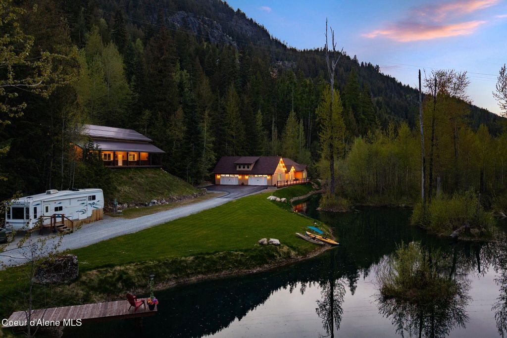 Photo of 474 Granite Ridge Ridge, Sandpoint, ID 83864 (MLS # 26-4982)