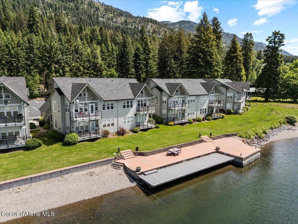 Photo of 46700 HWY 200 #304, Hope, ID 83836 (MLS # 26-6042)