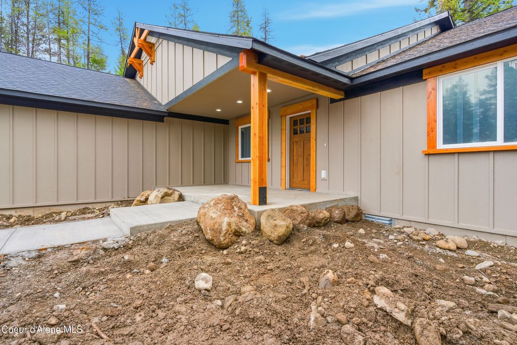 Photo of 5382 Van Buren St, Spirit Lake, ID 83869 (MLS # 26-1013)