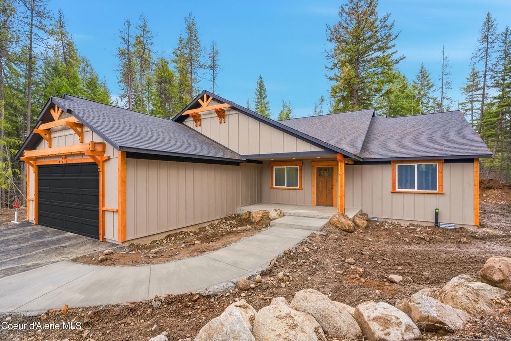 Photo of 5382 Van Buren St, Spirit Lake, ID 83869 (MLS # 26-1013)