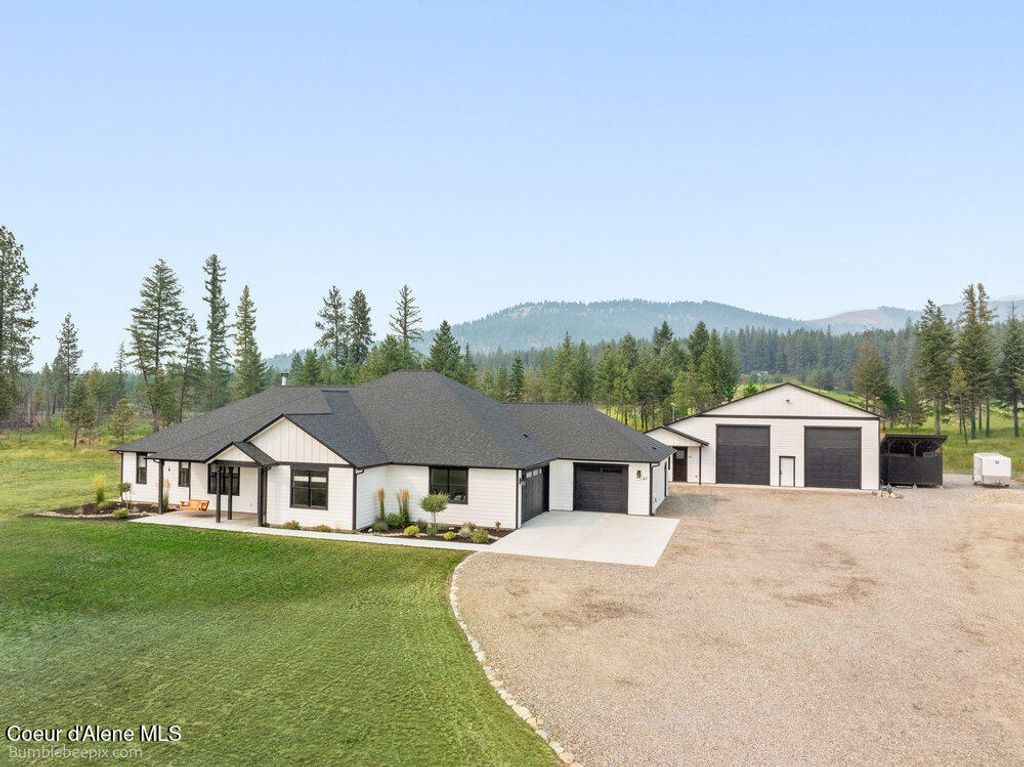 Photo of 47 Stetson Ct, Blanchard, ID 83804 (MLS # 25-9308)