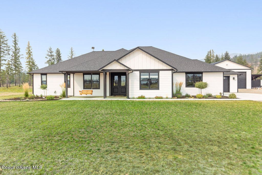 Photo of 47 Stetson Ct, Blanchard, ID 83804 (MLS # 25-9308)