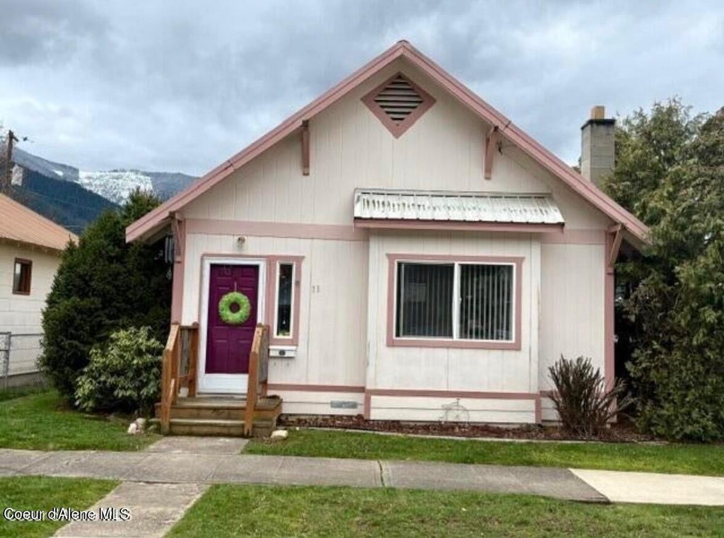 Photo of 11 Mission Ave, Kellogg, ID 83837 (MLS # 26-9979)