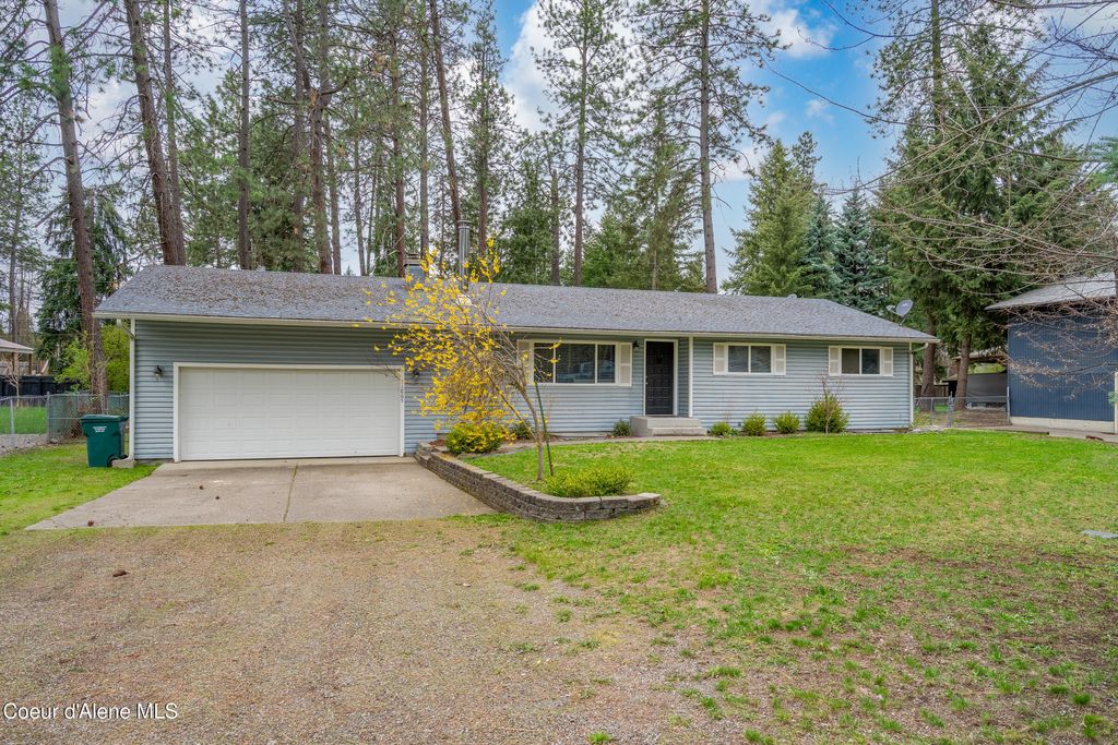 Photo of 11865 Forest Rd, Hayden, ID 83835 (MLS # 26-3561)