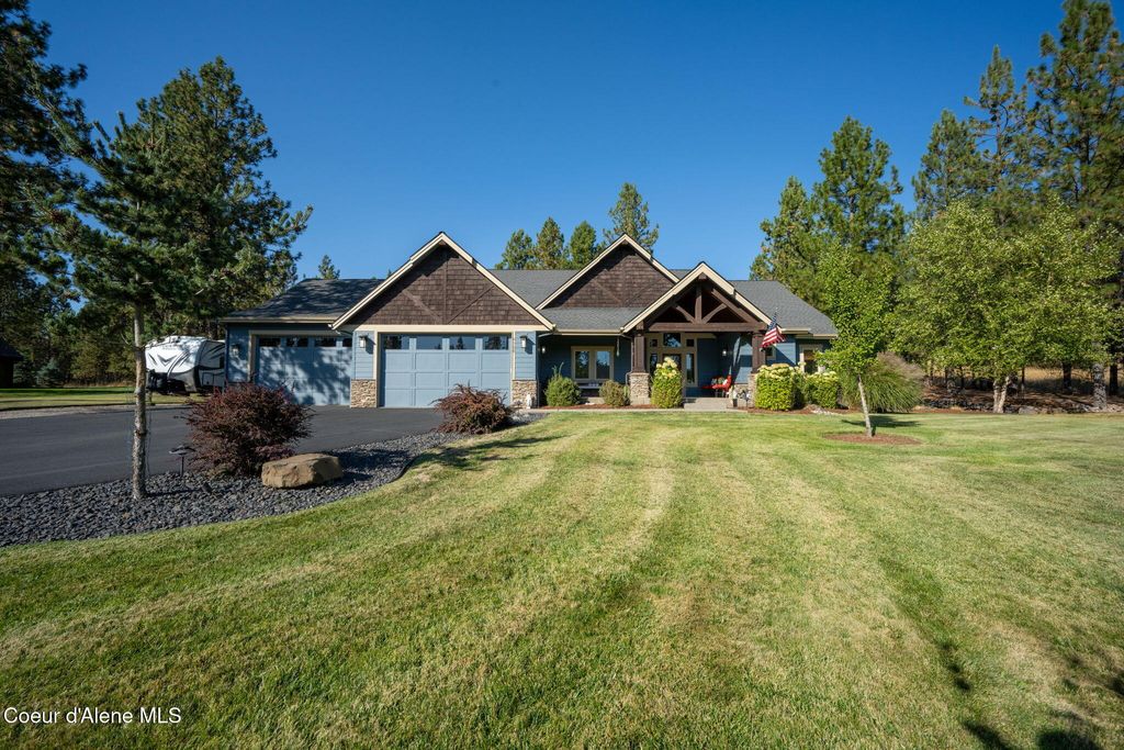 Photo of 6125 SHIRAS Rd, Coeur dAlene, ID 83814 (MLS # 25-9836)