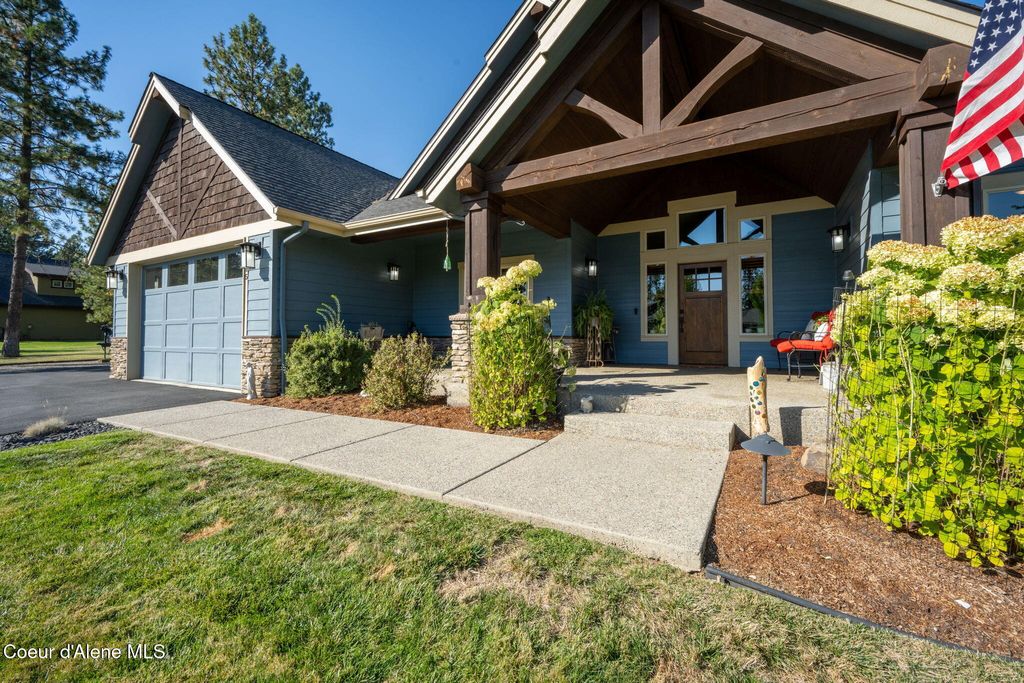 Photo of 6125 SHIRAS Rd, Coeur dAlene, ID 83814 (MLS # 25-9836)