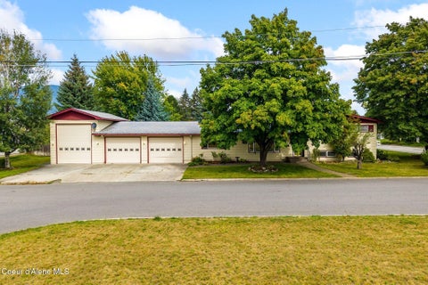 Photo of 1202 Birch ST, Sandpoint, ID 83864 (MLS # 26-9464)