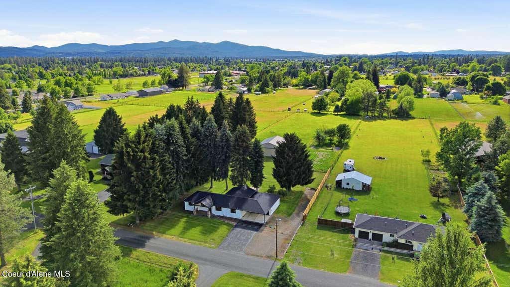 Photo of 5815 17th St, Dalton Gardens, ID 83815 (MLS # 26-1442)