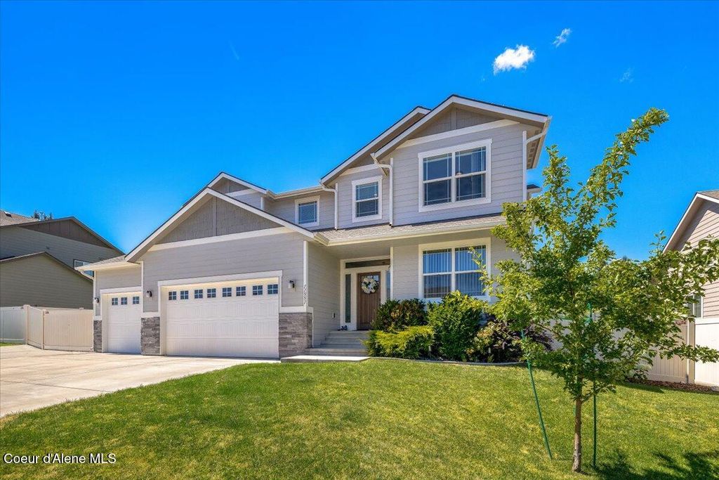 Photo of 11551 BERYL Dr, Hayden, ID 83835 (MLS # 25-10719)