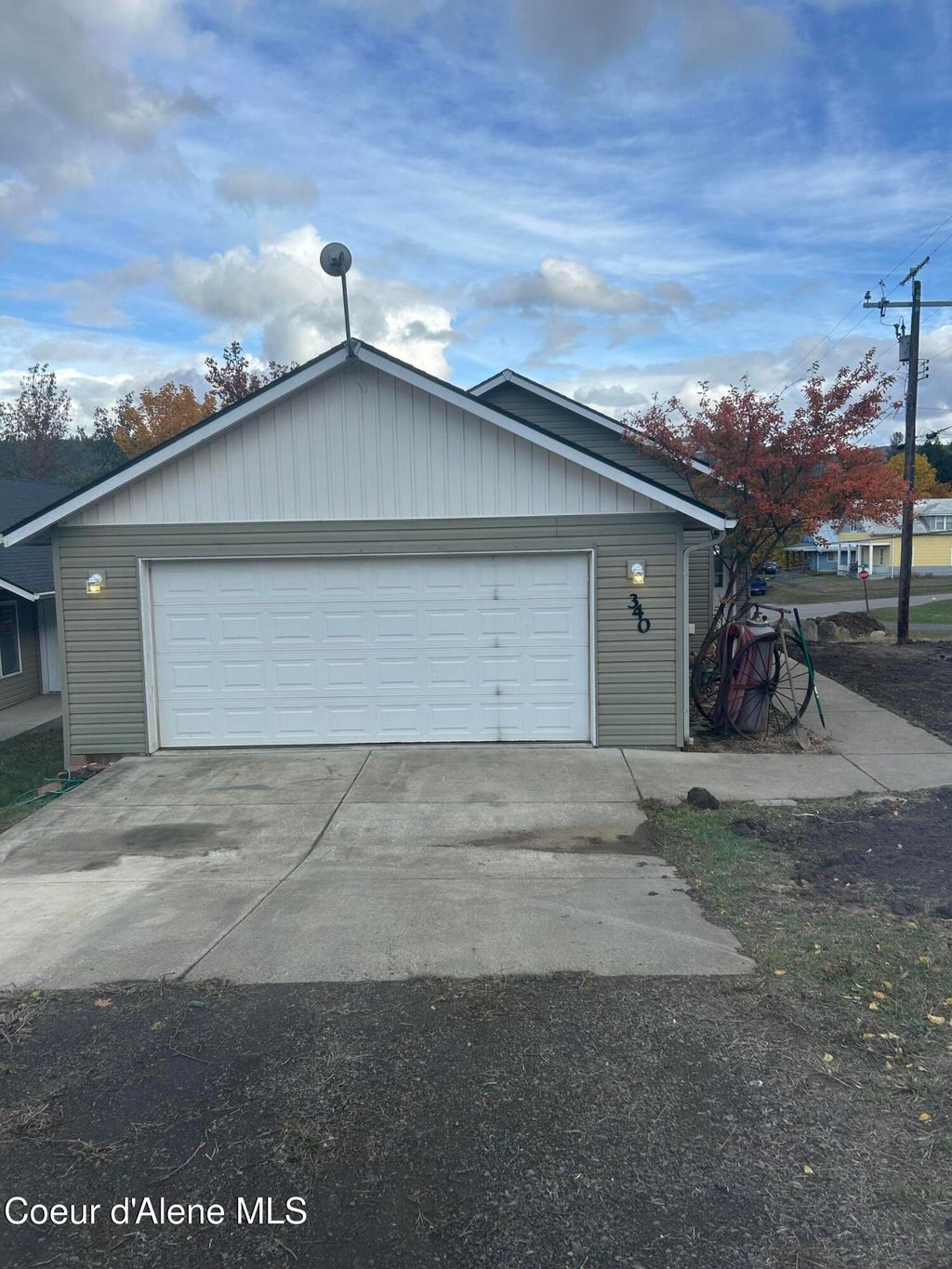 Photo of 340 3rd St, St. Maries, ID 83861 (MLS # 25-10523)