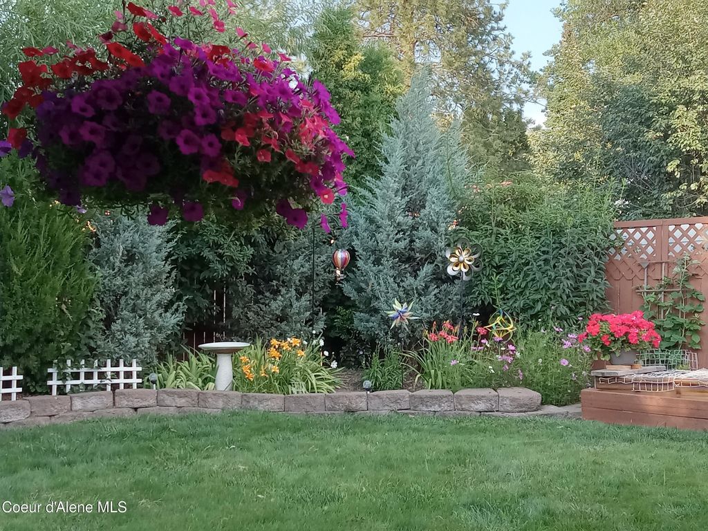 Photo of 1943 SHAWNA Ave, Coeur dAlene, ID 83815 (MLS # 26-3551)