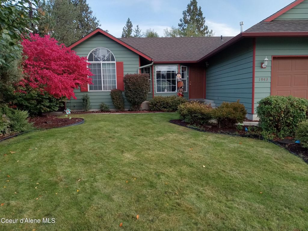Photo of 1943 SHAWNA Ave, Coeur dAlene, ID 83815 (MLS # 26-3551)