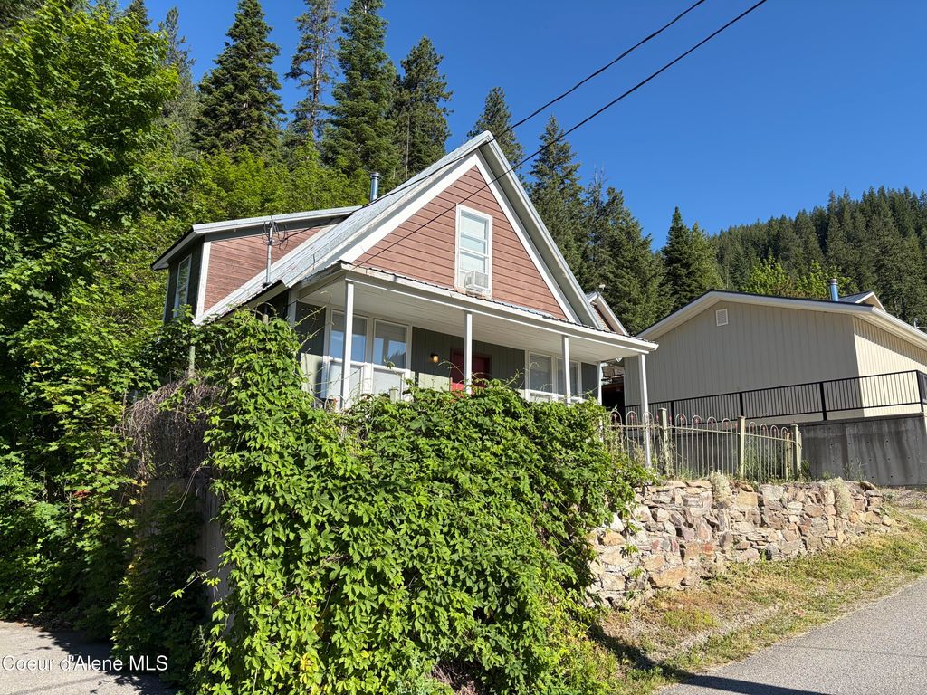 Photo of 108 Dewey St, Mullan, ID 83846 (MLS # 26-6599)