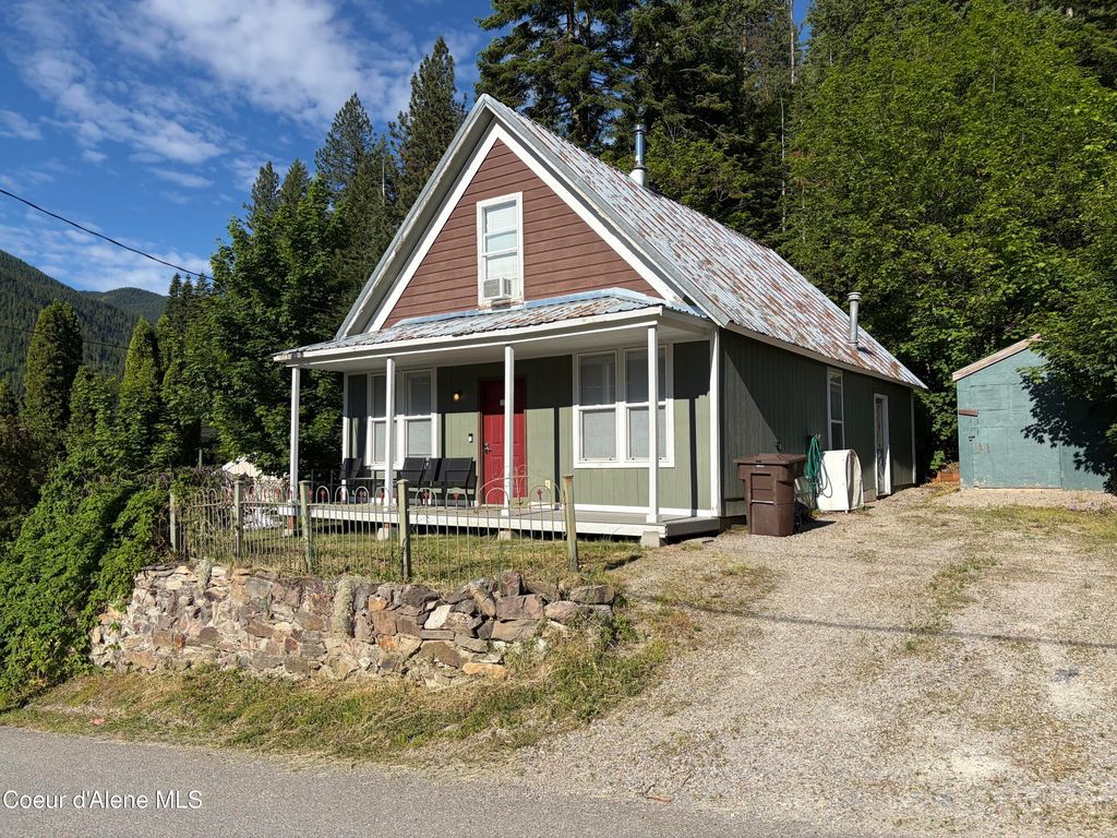 Photo of 108 Dewey St, Mullan, ID 83846 (MLS # 26-6599)