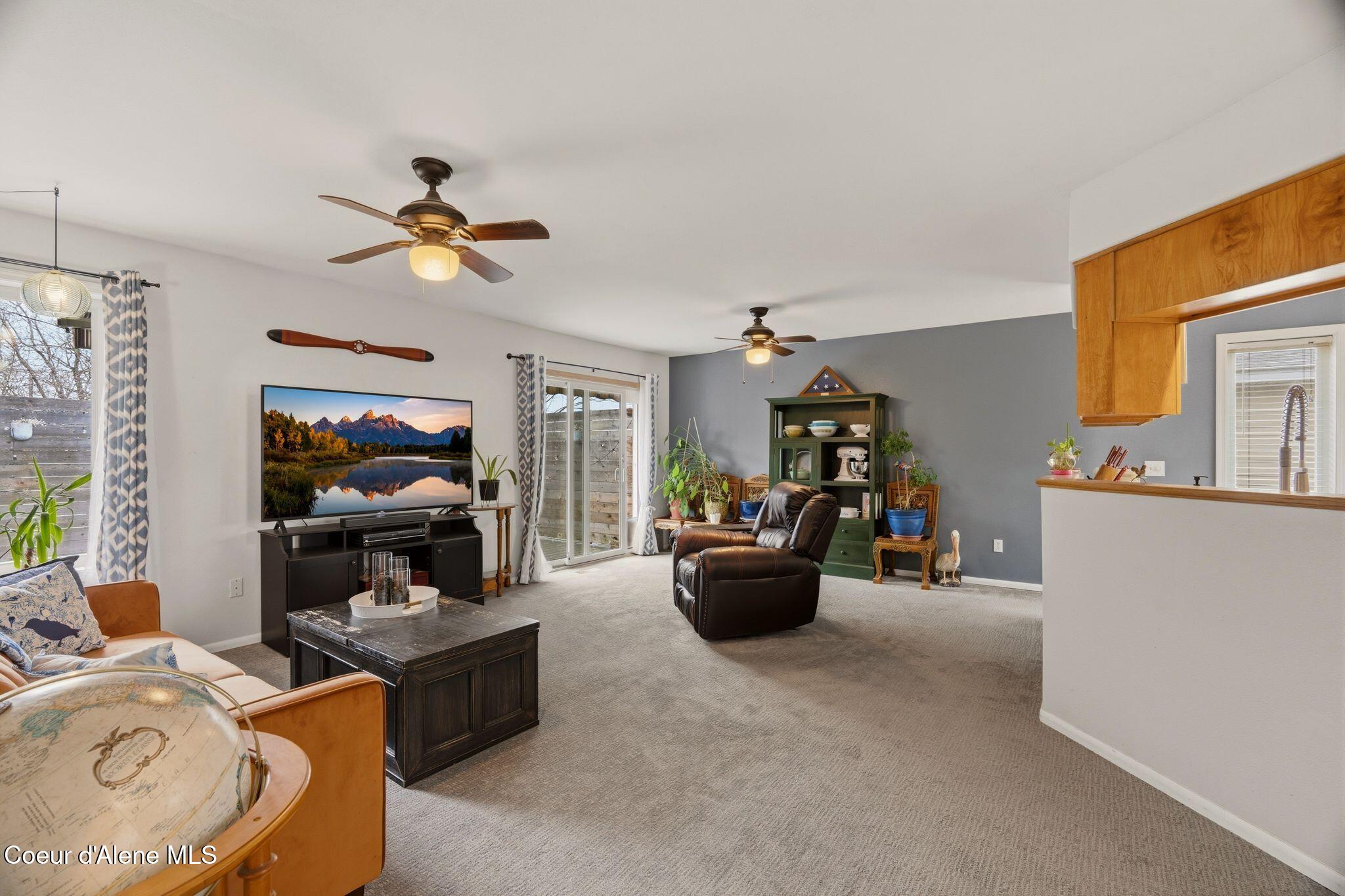 1610 Hemlock