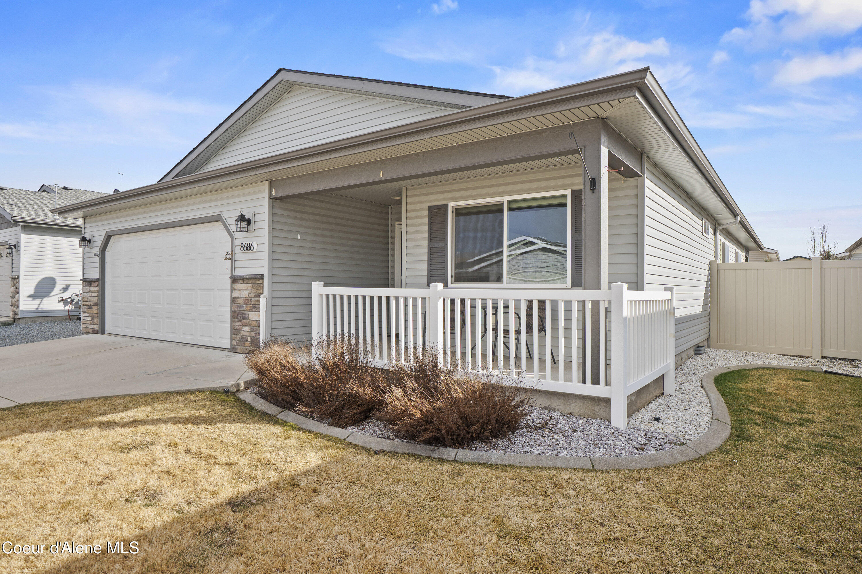 8686 W Grand Teton St, Rathdrum, Idaho image 2