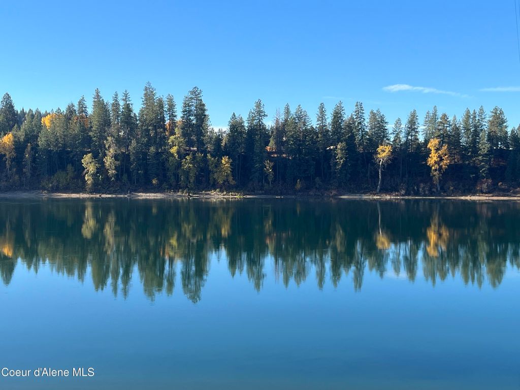 Photo of Lot1,Blk1 Kayak Loop Loop, Oldtown, ID 83822 (MLS # 25-10890)