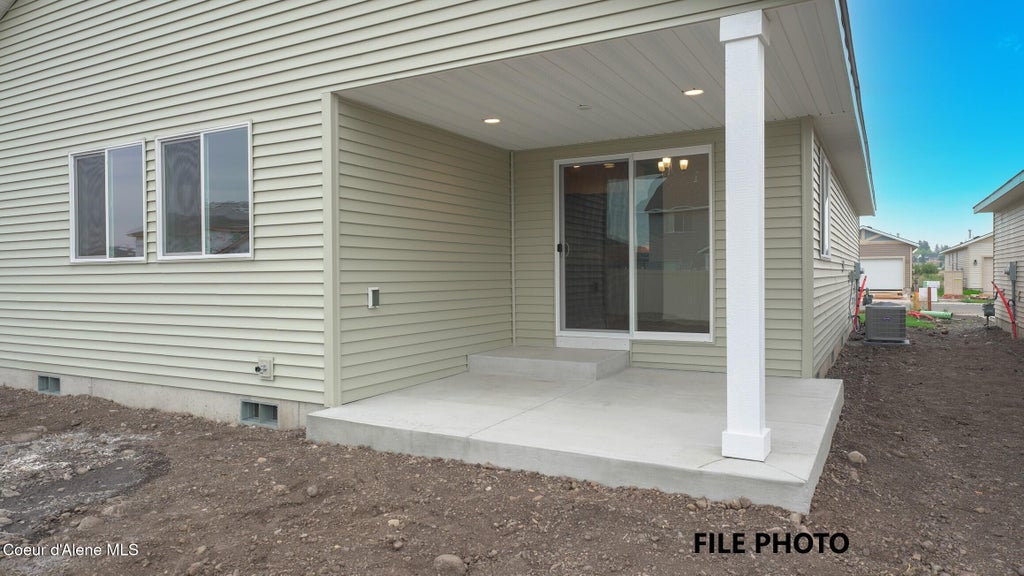 Photo of 1426 Allenby Ave, Post Falls, ID 83854 (MLS # 26-5548)