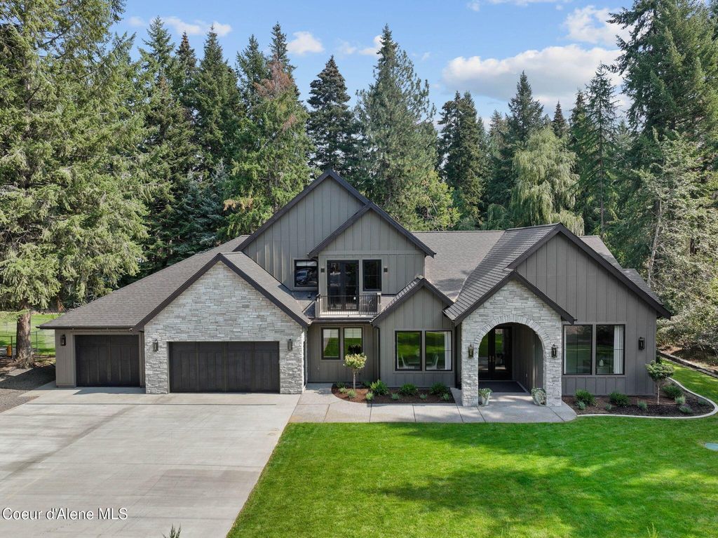 Photo of 3340 St James AVE, Hayden, ID 83835 (MLS # 26-4801)