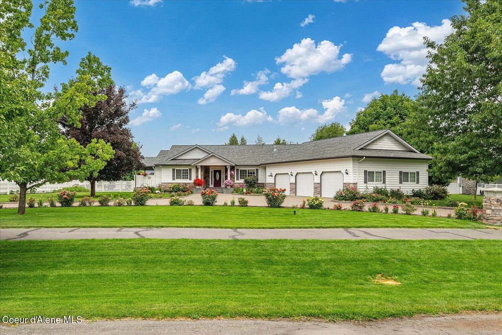 Photo of 2145 Grange Ave, Post Falls, ID 83854 (MLS # 26-3084)