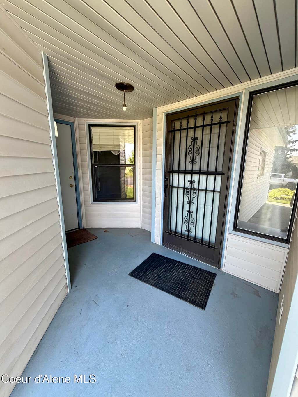 Photo of 1551 Woodlawn Dr #2, Hayden, ID 83835 (MLS # 26-8015)