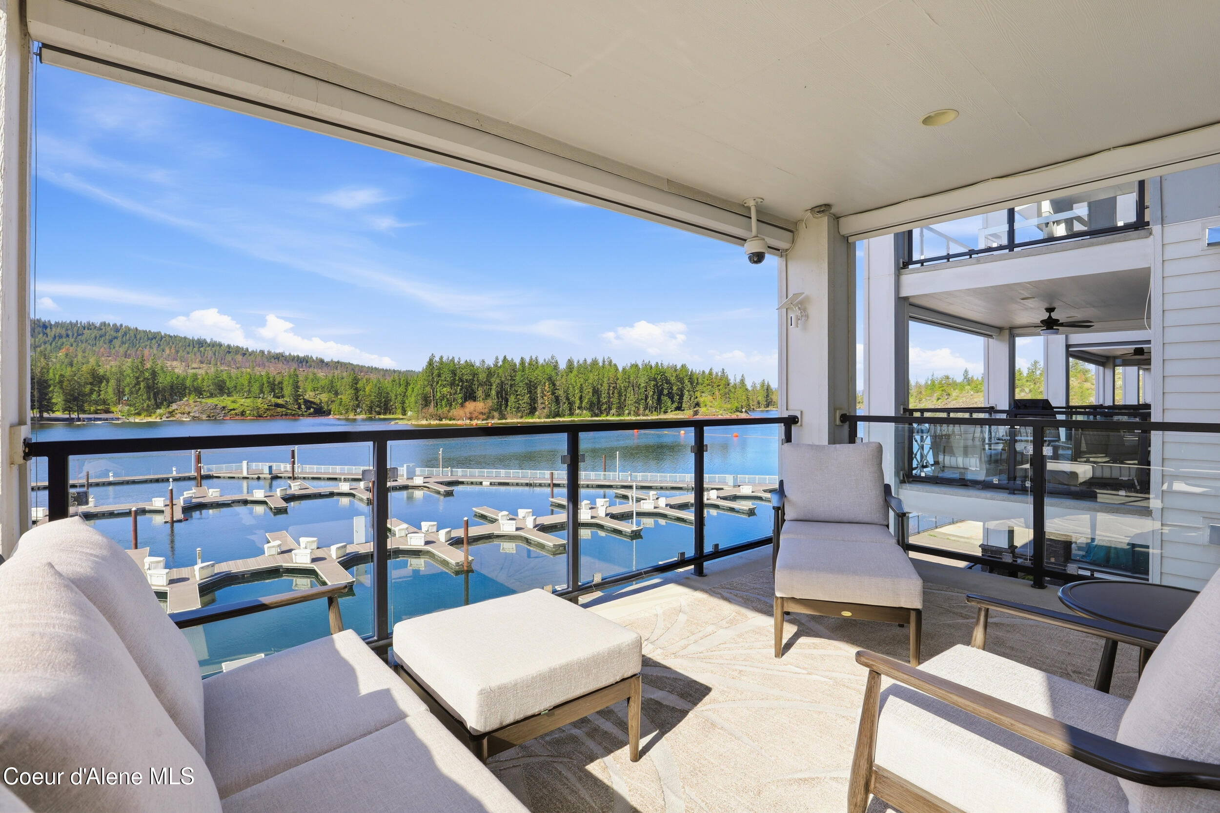 447 Waterside 305