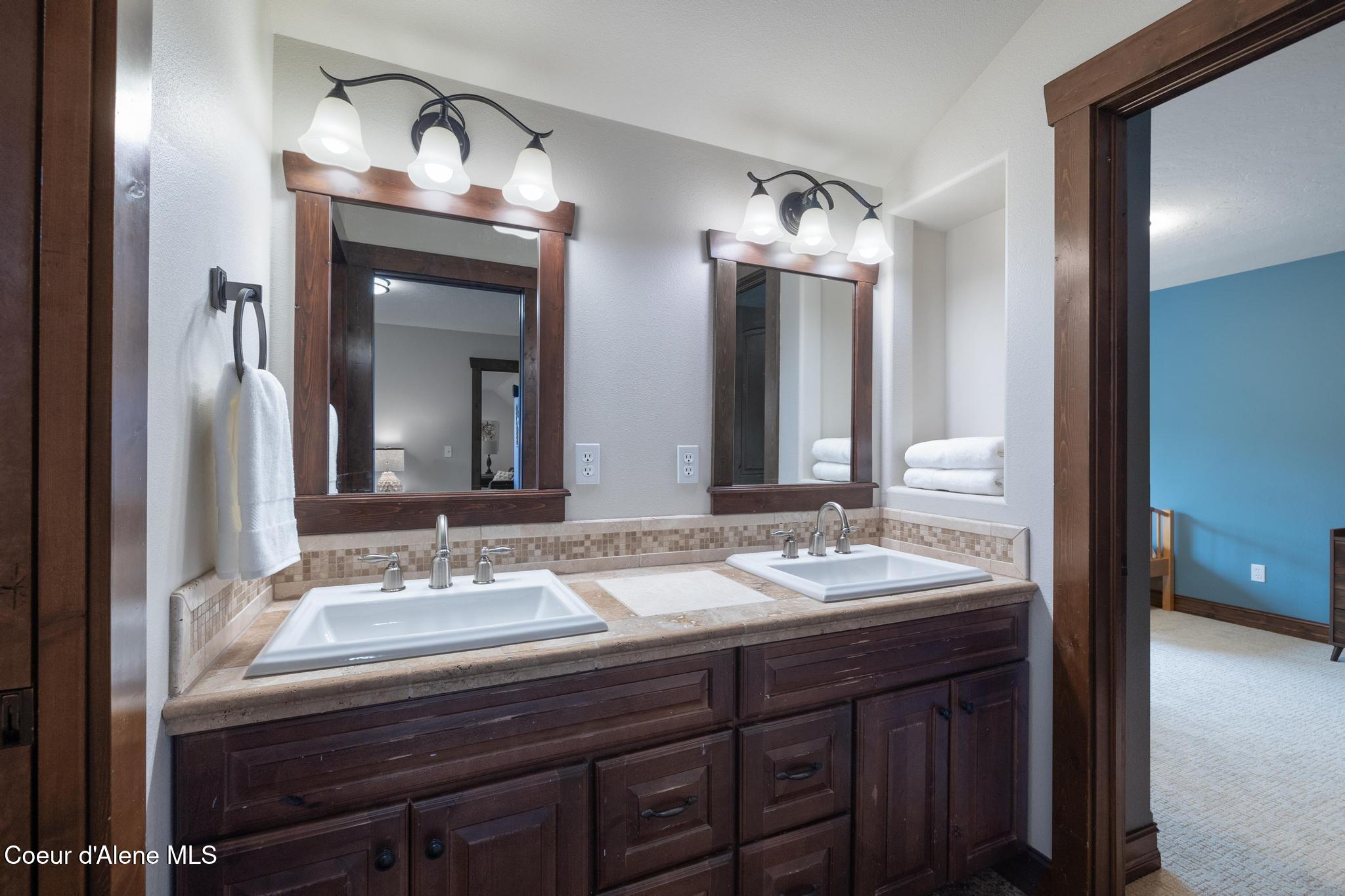 774 N Holiday Hills, Liberty Lake, Texas image 37