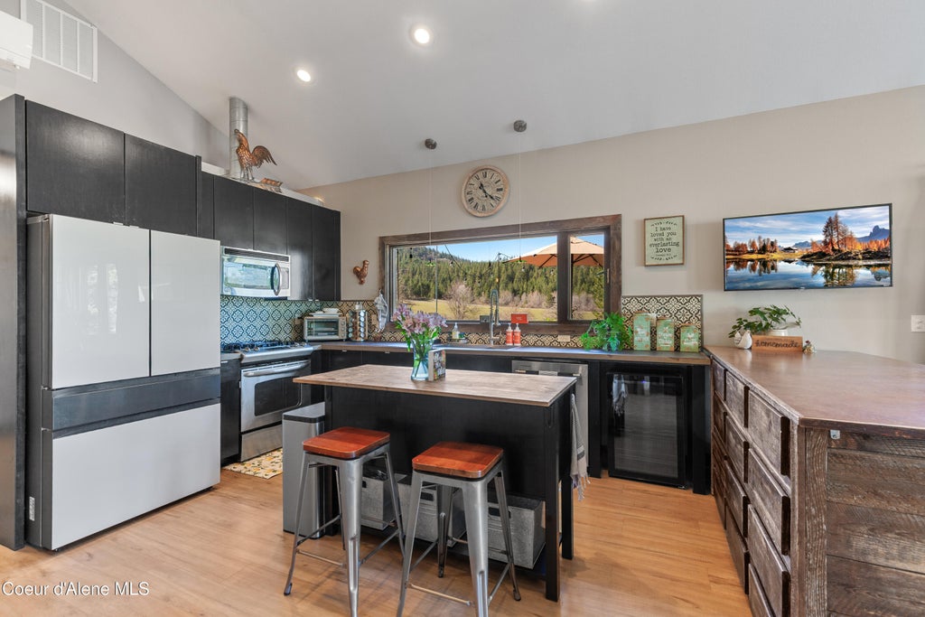 Photo of 6500 Highland DR, Coeur dAlene, ID 83814 (MLS # 26-9343)