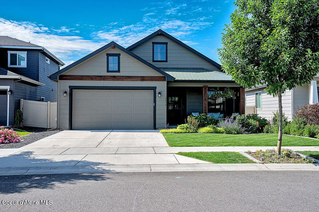 Photo of 2052 Bernard Dr, Coeur dAlene, ID 83815 (MLS # 26-5225)