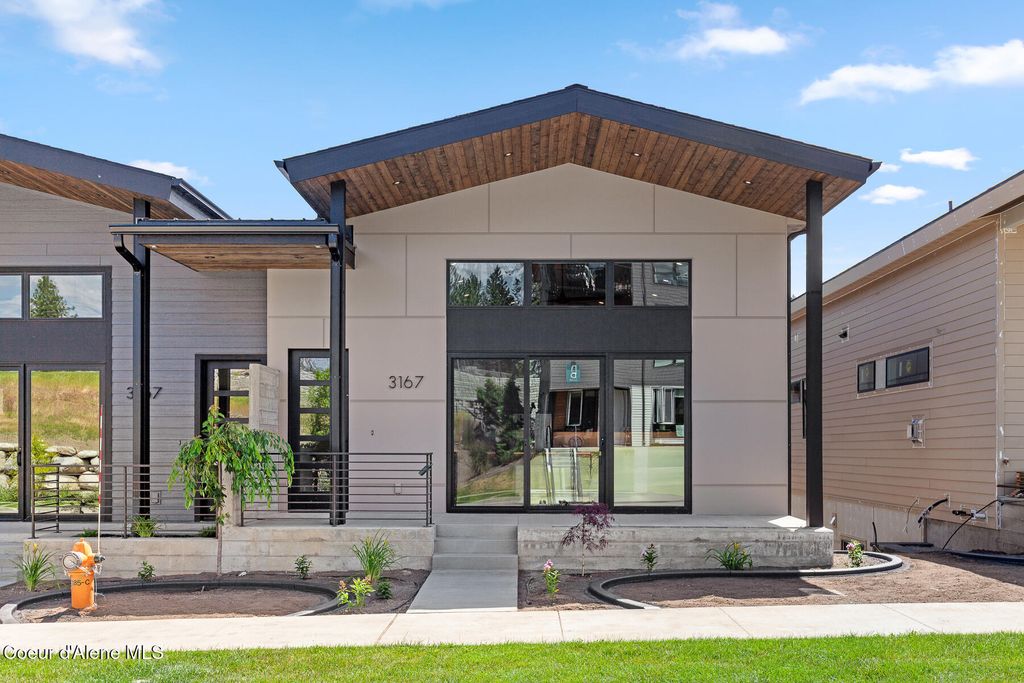 Photo of 3167 Veneer RD, Coeur dAlene, ID 83814 (MLS # 26-6966)