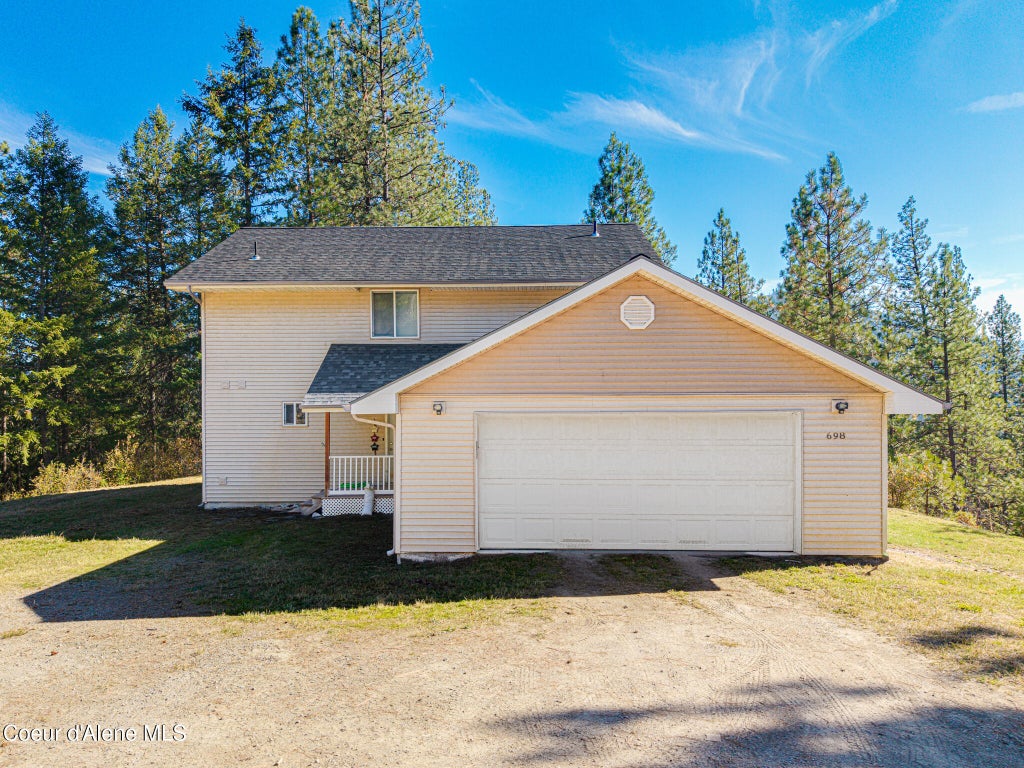 Photo of 698 Paradise Ln, Pinehurst, ID 83850 (MLS # 26-10514)
