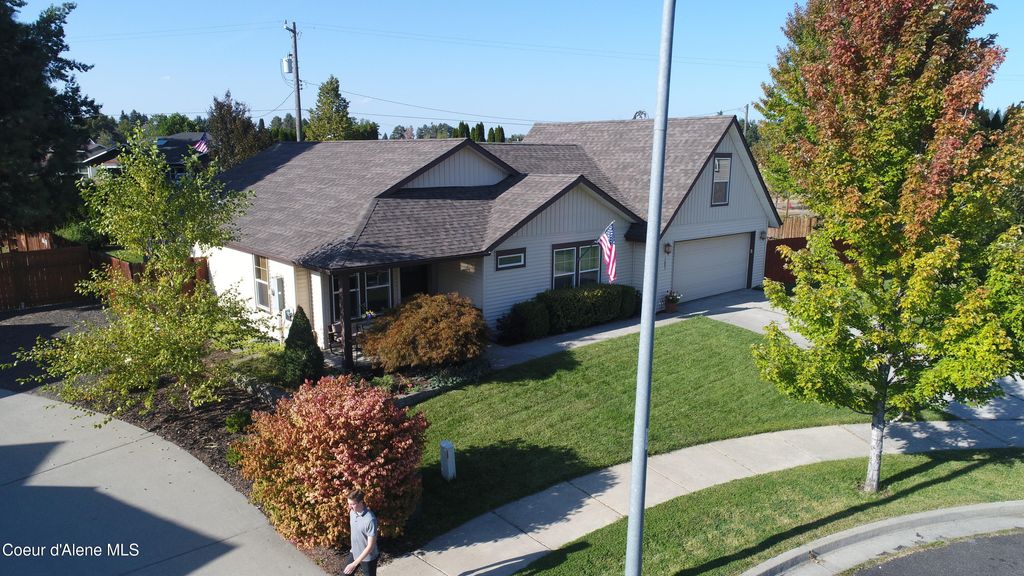 Photo of 1283 Center Green Green, Coeur dAlene, ID 83815 (MLS # 25-9609)