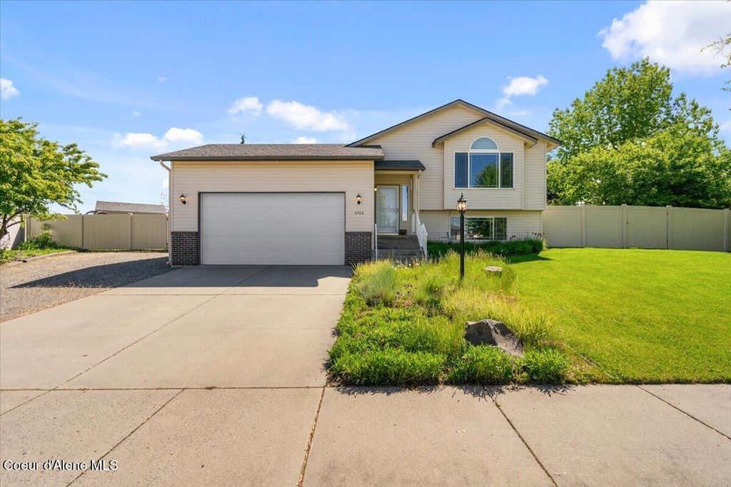 Photo of 3700 SHANK AVE, Post Falls, ID 83854 (MLS # 26-5136)