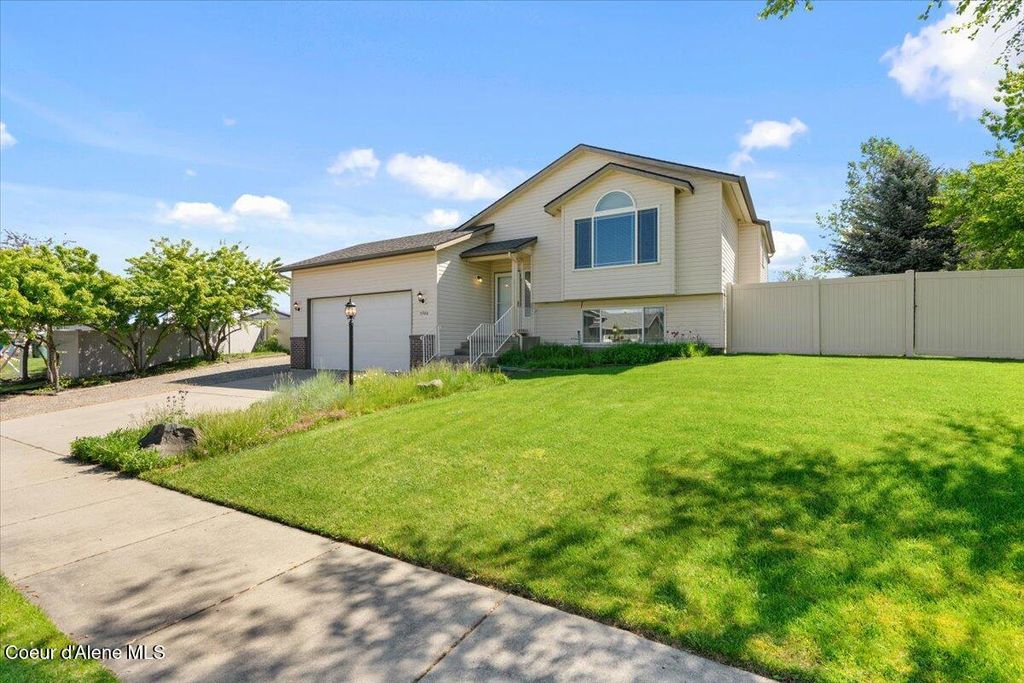 Photo of 3700 SHANK AVE, Post Falls, ID 83854 (MLS # 26-5136)