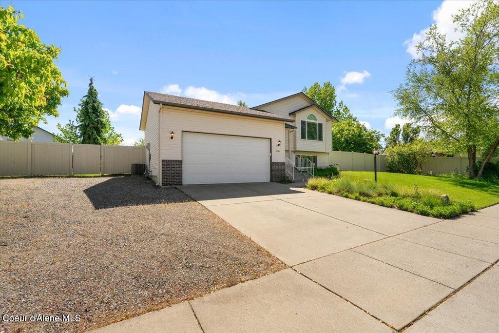 Photo of 3700 SHANK AVE, Post Falls, ID 83854 (MLS # 26-5136)
