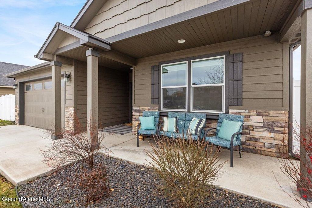 Photo of 6296 Irish Cir, Rathdrum, ID 83858 (MLS # 26-581)