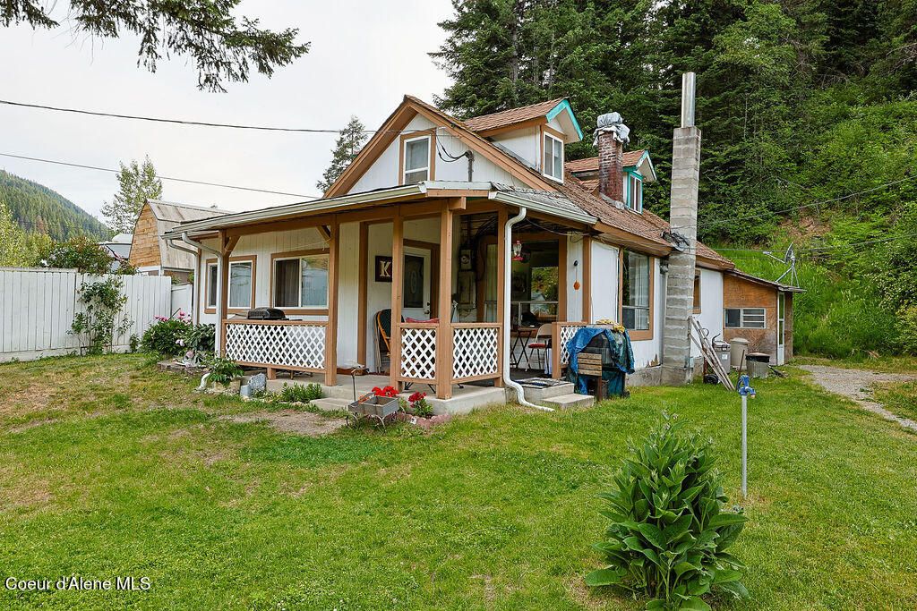 Photo of 164 Fork Pine Creek, Pinehurst, ID 83850 (MLS # 25-6218)