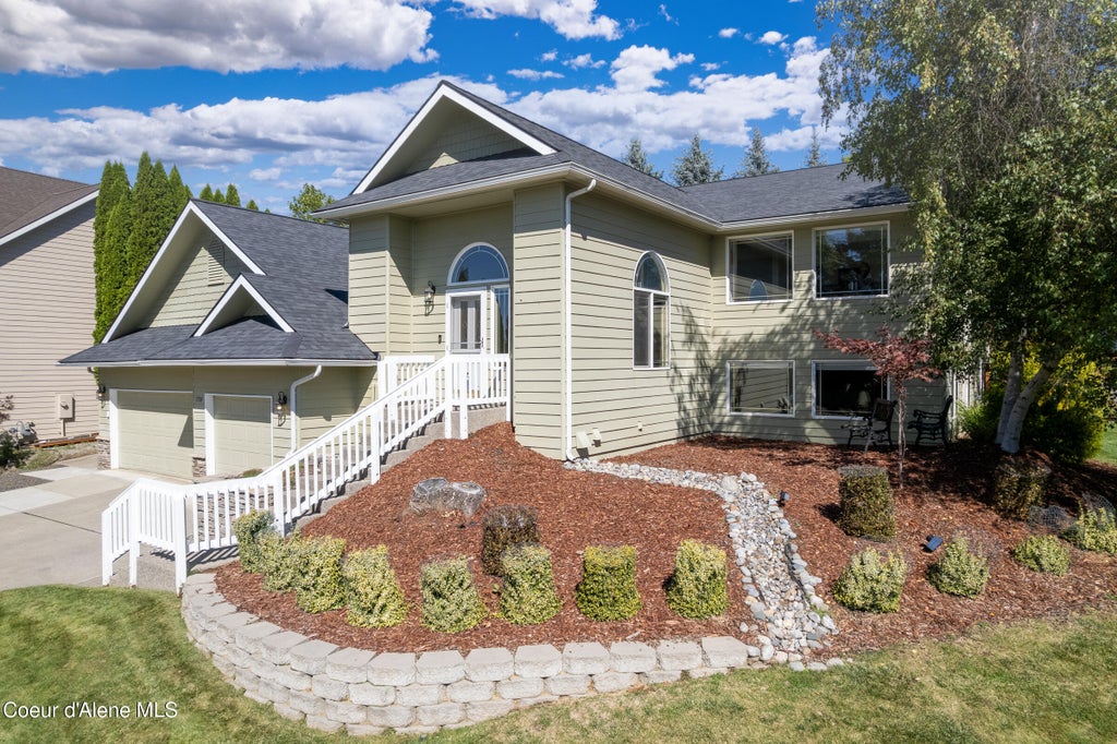 Photo of 7784 Sundance Dr, Coeur dAlene, ID 83815 (MLS # 26-7640)