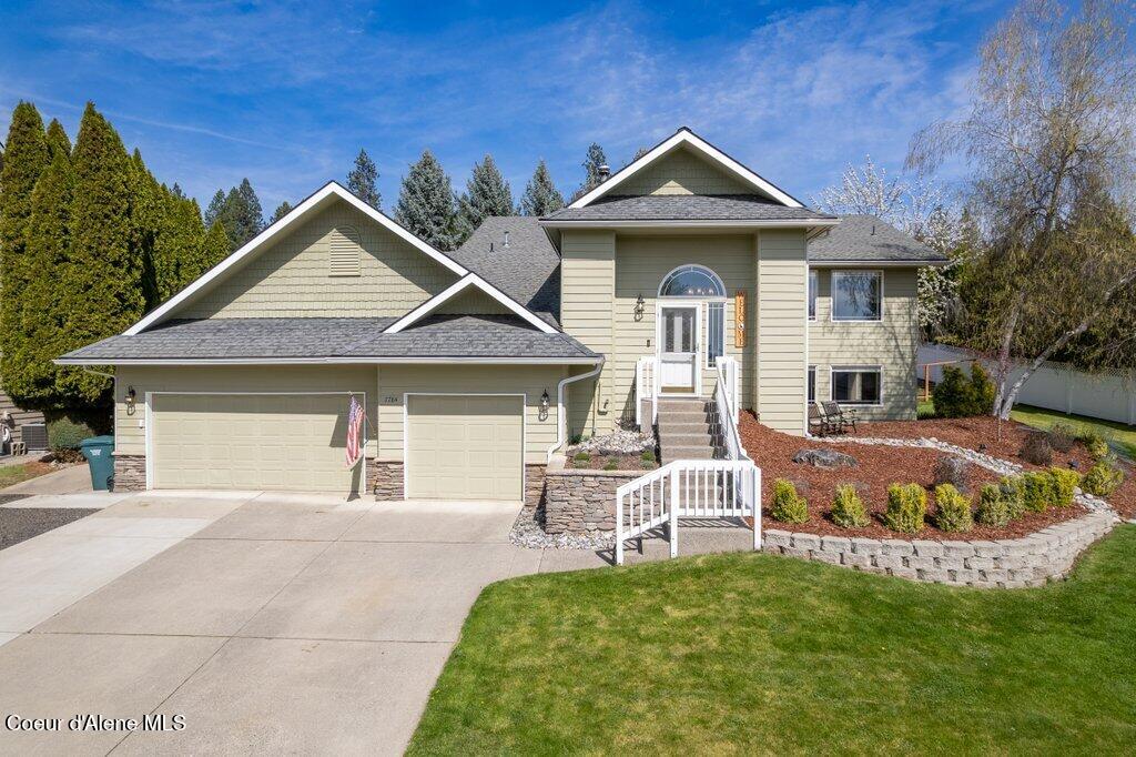 Photo of 7784 Sundance Dr, Coeur dAlene, ID 83815 (MLS # 26-7640)