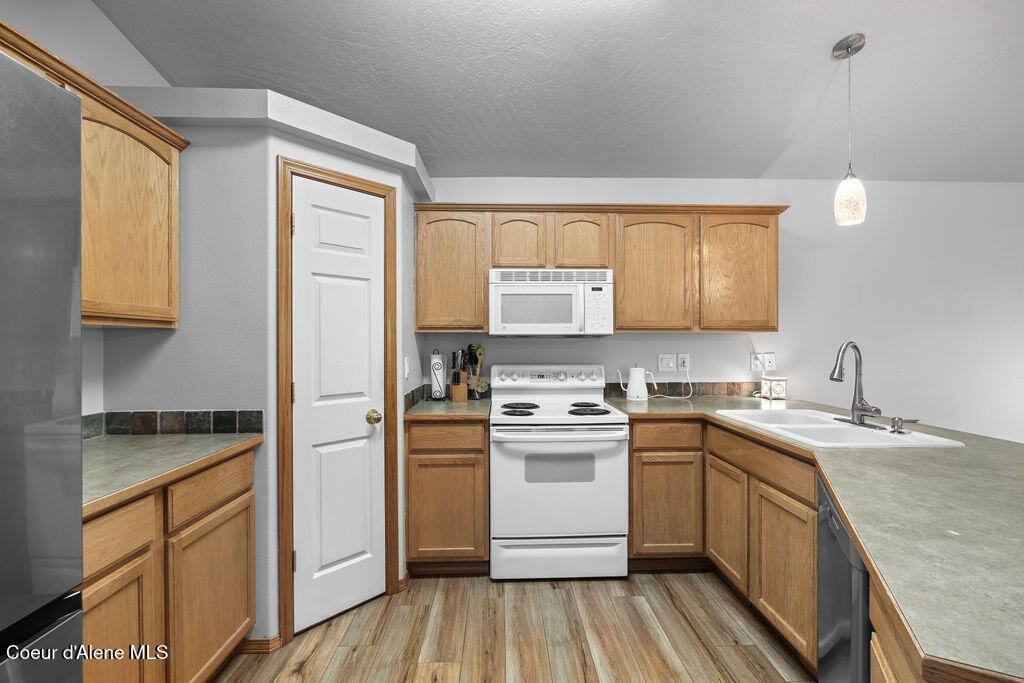 5735 E Steamboat Bnd, Post Falls, Alaska image 14